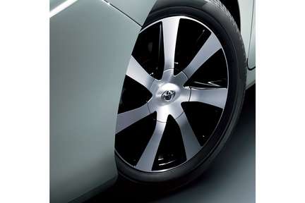 215/55R17 タイヤ+17×7J アルミホイール(センターオーナメント付)
