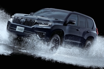 特別仕様車TX“Lパッケージ・Black Edition”(2.8Lディーゼル車7人乗り)