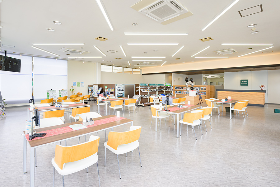 新庄店内観