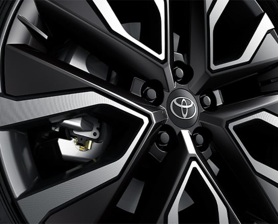 切削光輝とブラックと塗装で先進さを演出